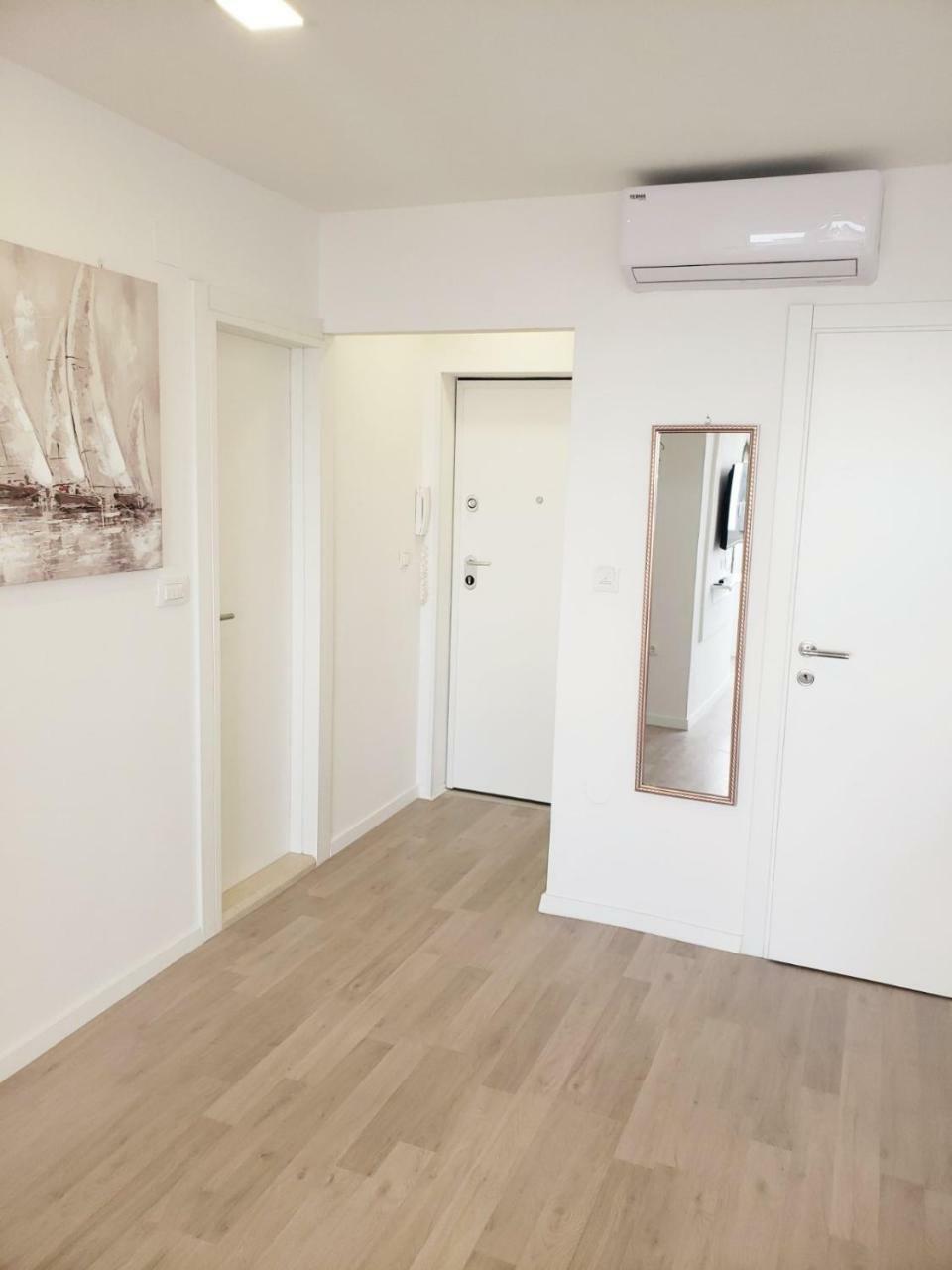 Apartment Pjero Spalato Esterno foto
