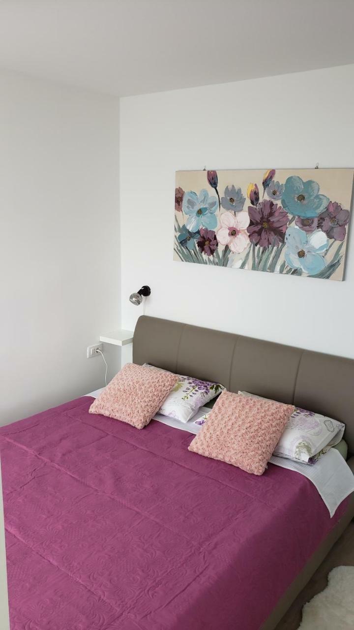 Apartment Pjero Spalato Esterno foto